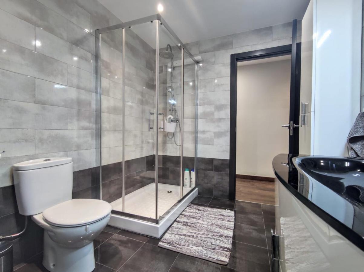 Luxury New Apartment City Centre & Beach, Alicante Exteriör bild