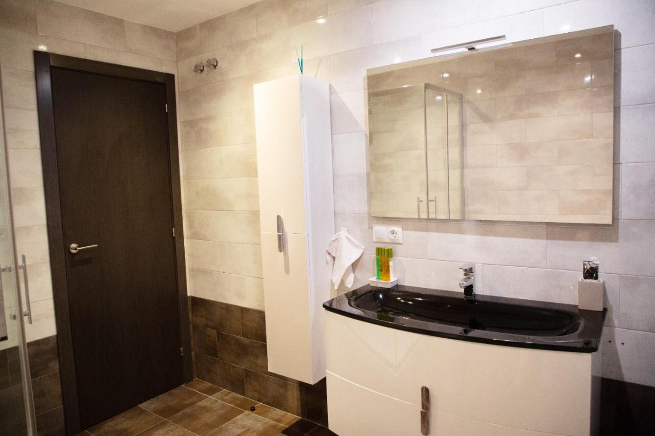 Luxury New Apartment City Centre & Beach, Alicante Exteriör bild