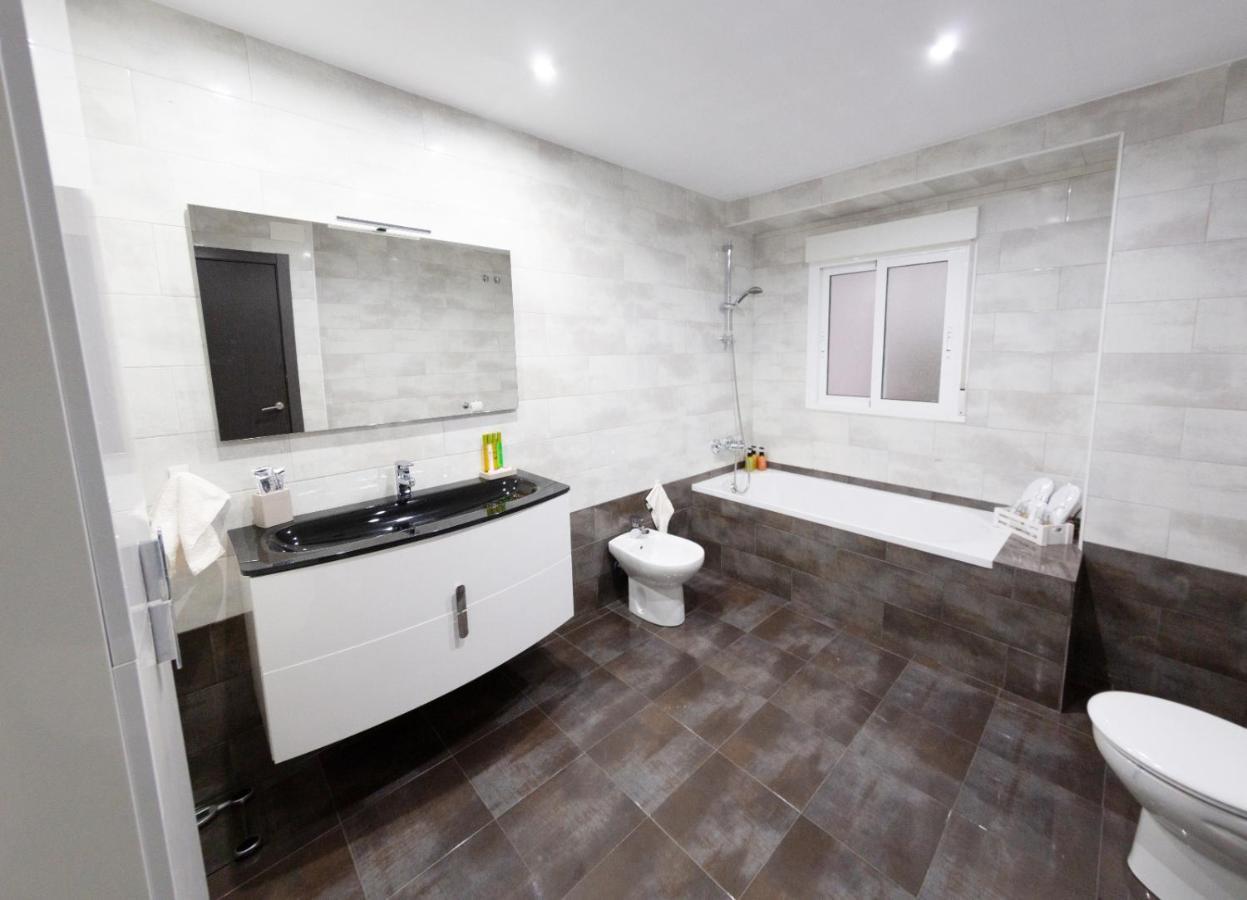 Luxury New Apartment City Centre & Beach, Alicante Exteriör bild